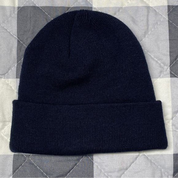 Navy Blue Toronto Maple Leafs Winter Beanie (Youth) - Picture 3 of 7